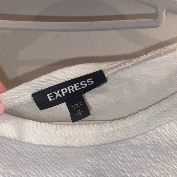 white blouse - Picture 3 of 3